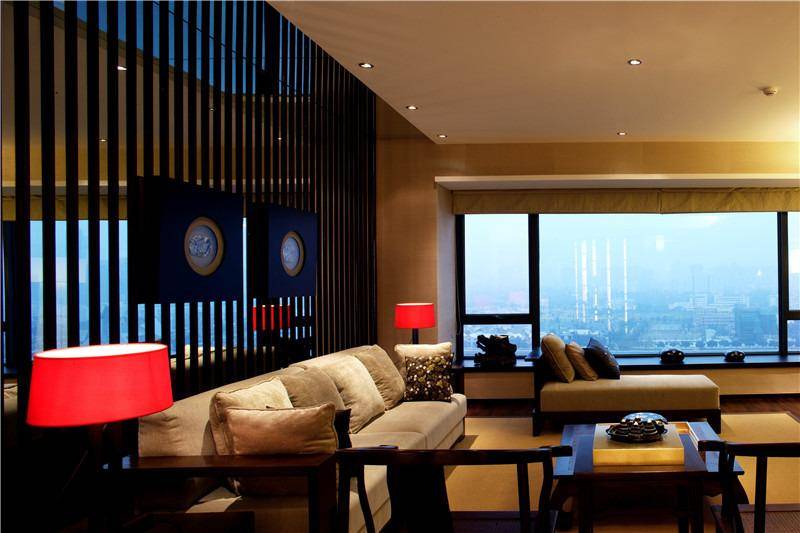 点击大图看下一张：新中式客厅图片
