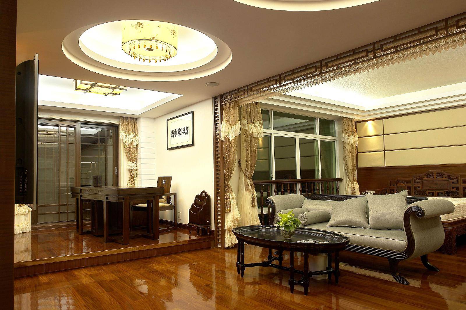 点击大图看下一张:新中式客厅餐厅案例展示