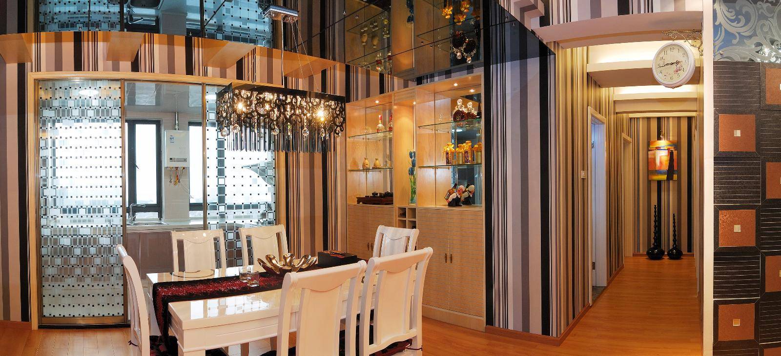 点击大图看下一张:混搭创意餐厅效果图