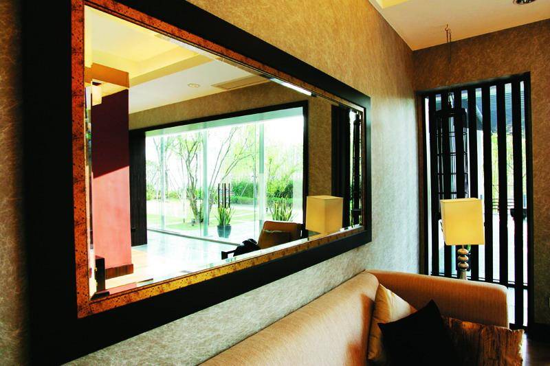 点击大图看下一张：客厅设计方案