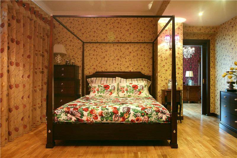 点击大图看下一张：田园美式卧室图片