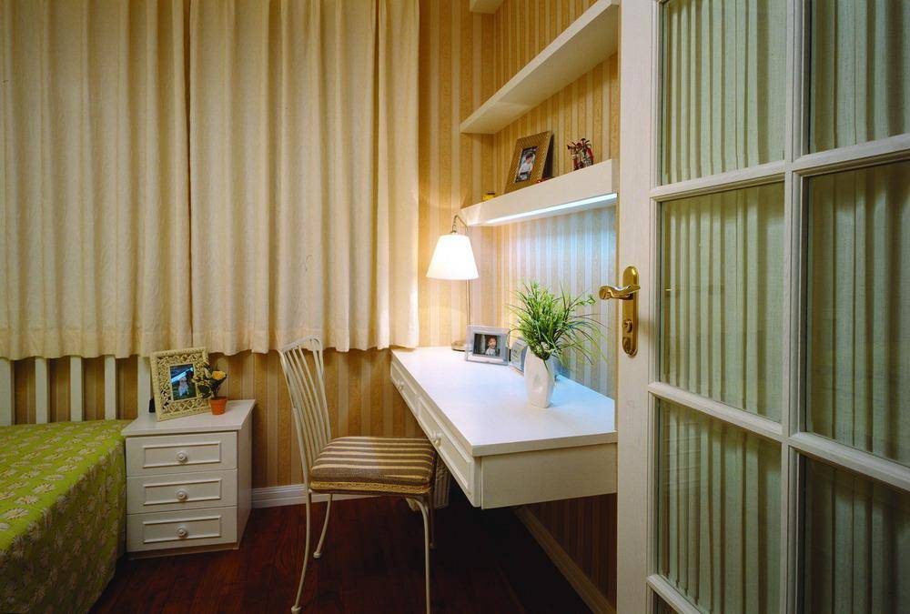 点击大图看下一张：田园美式卧室设计方案