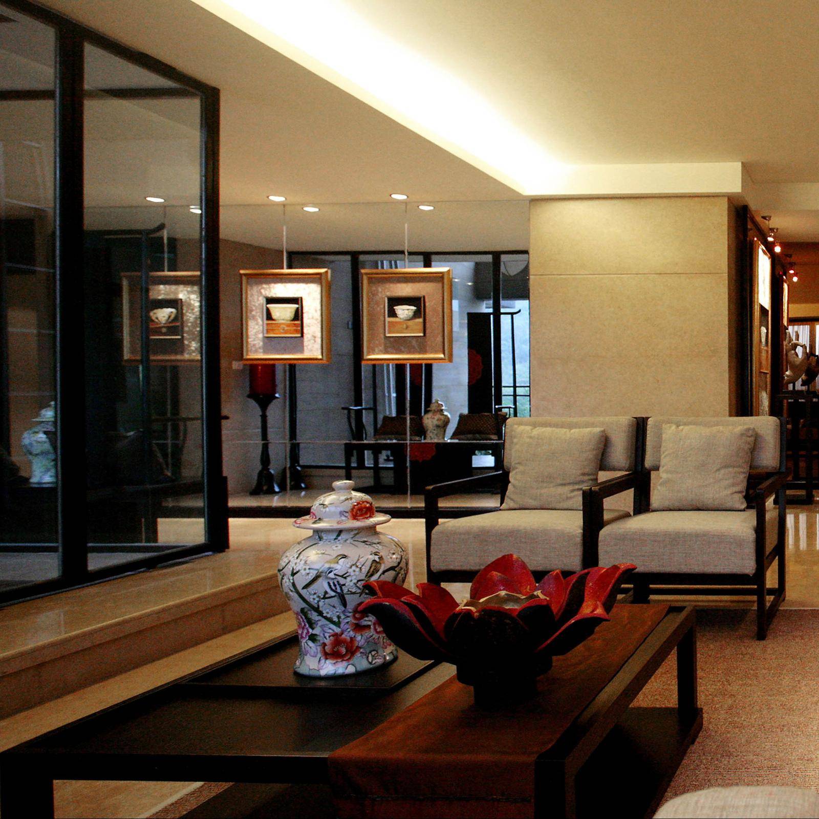 点击大图看下一张：现代简约中式客厅设计方案