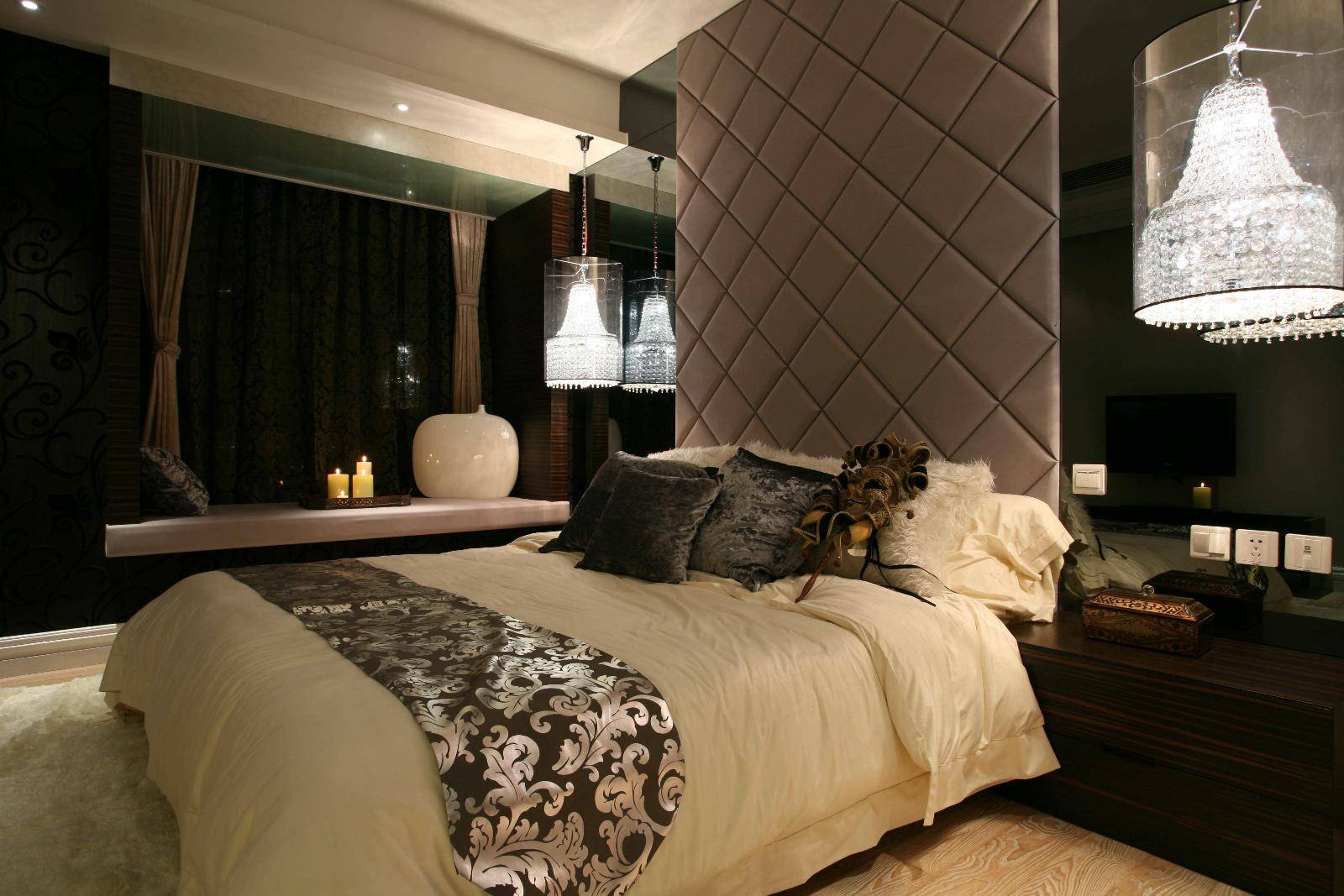 点击大图看下一张：现代简约美式卧室设计案例展示