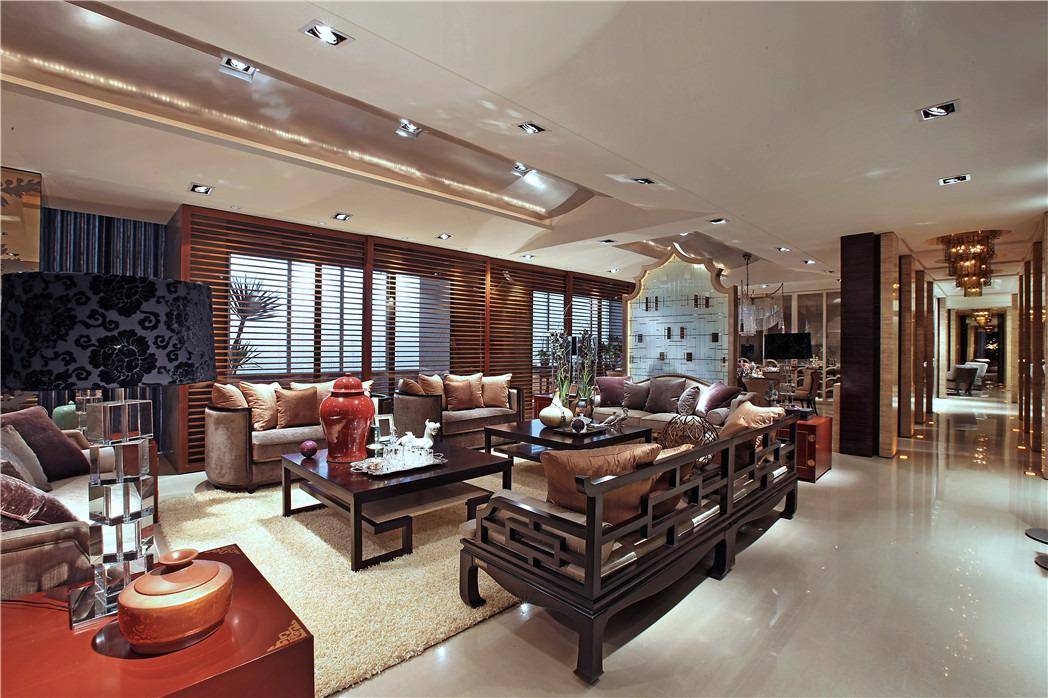 点击大图看下一张：中式美式混搭客厅设计案例展示