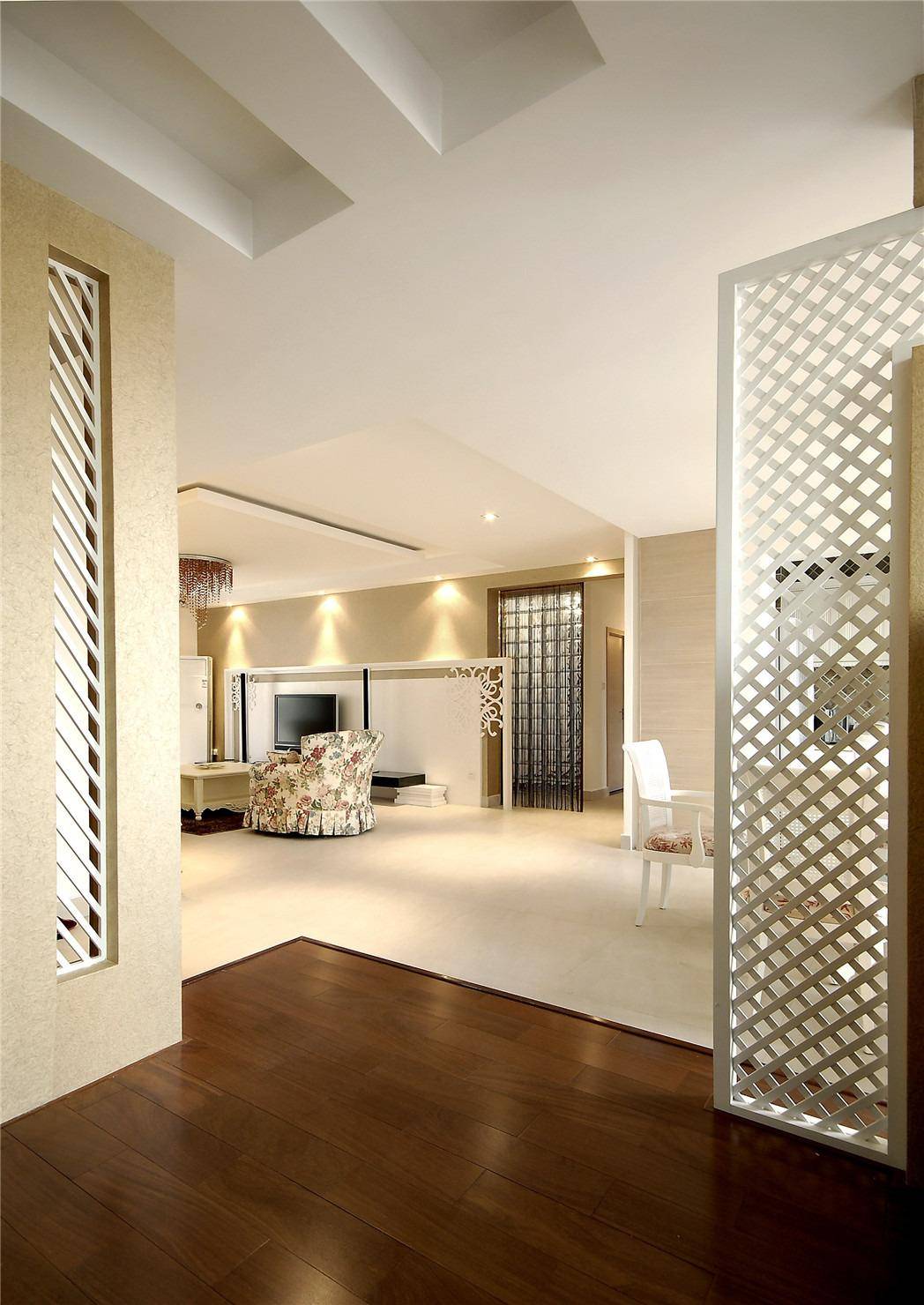 点击大图看下一张:田园美式客厅餐厅设计案例