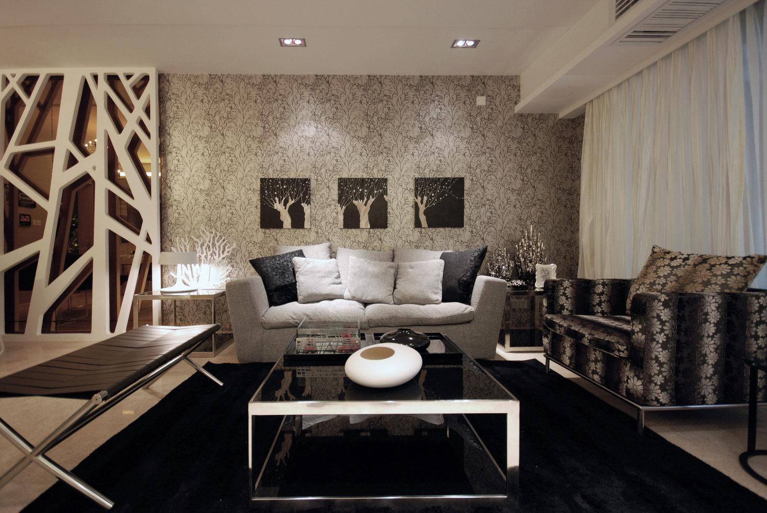 点击大图看下一张：现代简约客厅沙发案例展示
