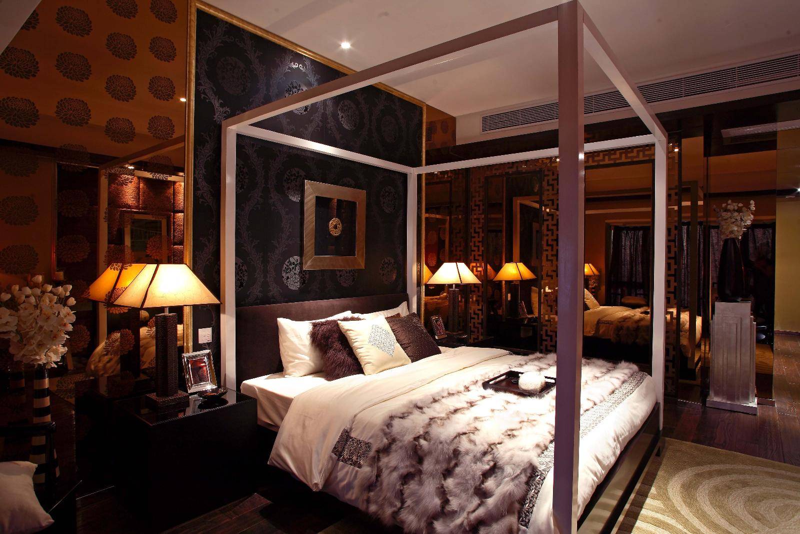 点击大图看下一张：现代简约美式混搭卧室设计案例