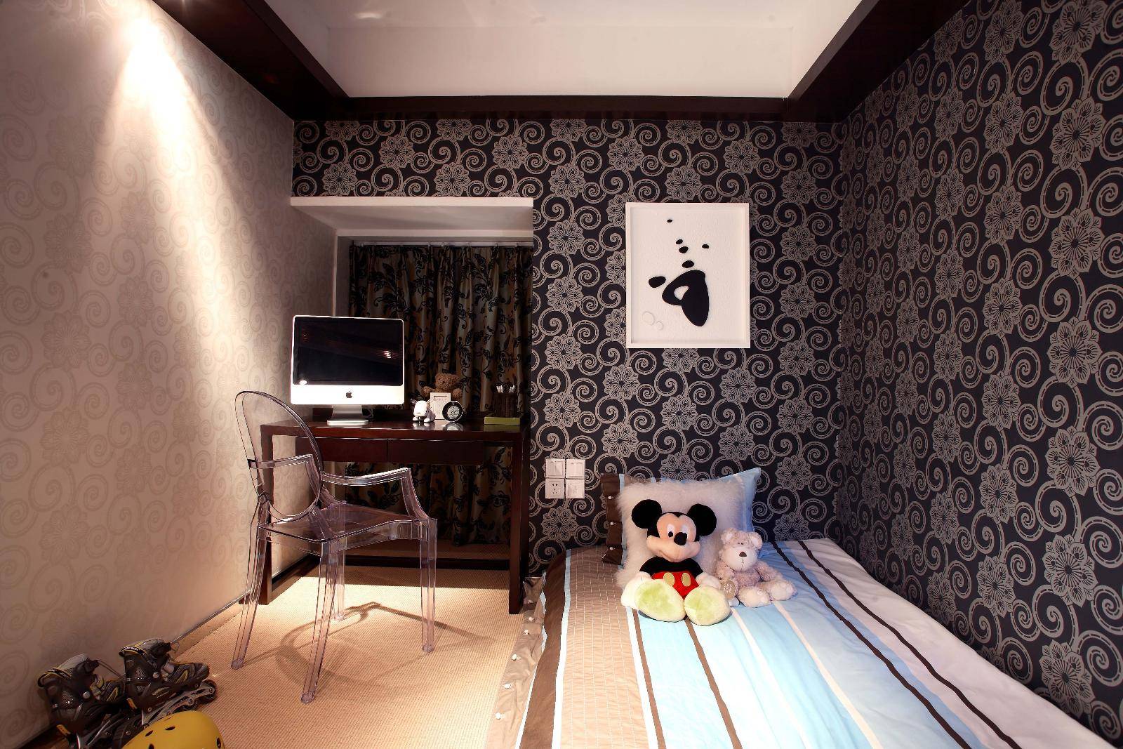 点击大图看下一张:现代简约卧室案例展示