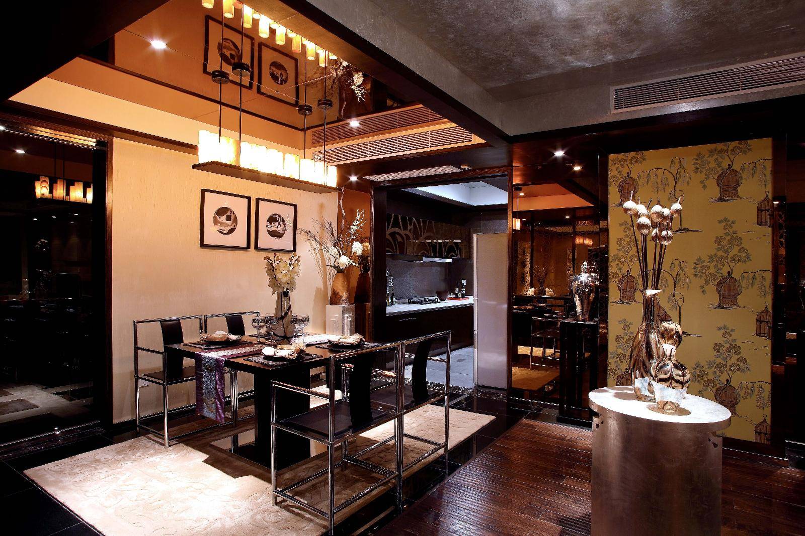 点击大图看下一张：现代简约中式餐厅设计图