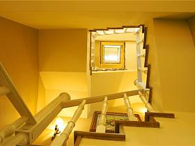 欧式复式楼楼梯效果图