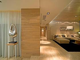 现代简约客厅走廊设计方案